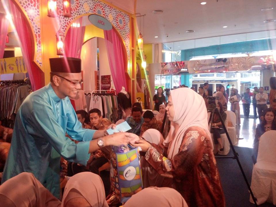 eCurve Rai Hari Raya Bersama Anak-Anak Yatim/Miskin Klang (PEYAKIN).