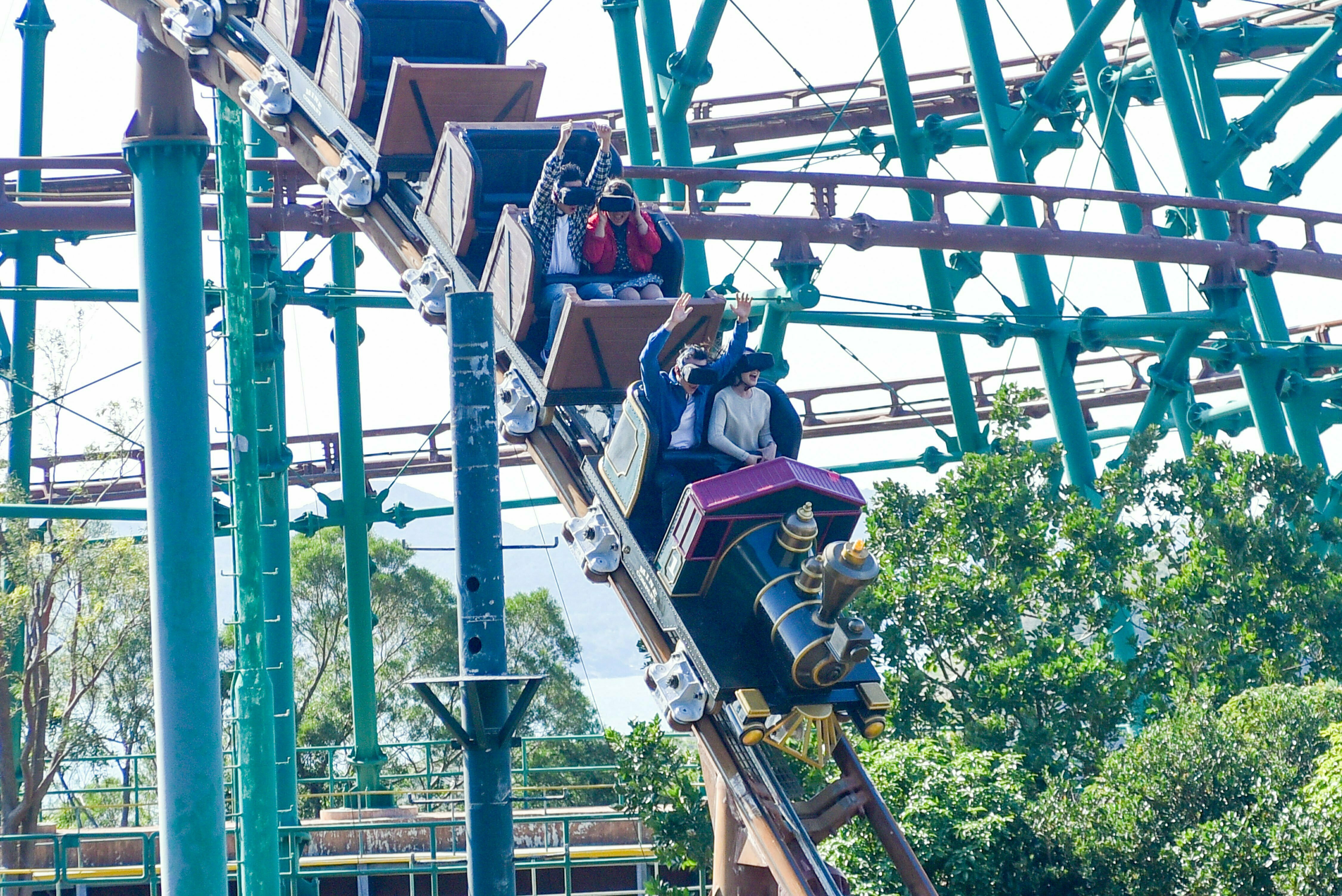 Ocean Park Hong Kong Christmas Celebrates With VR Roller coaster