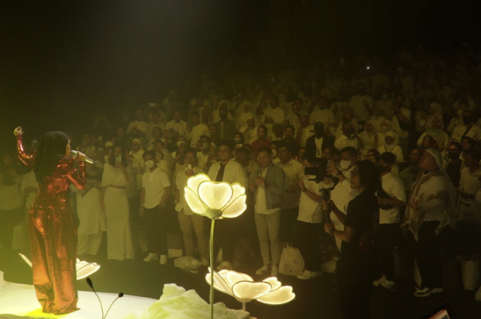 THIS IS ERNIE ZAKRI SHOWCASE