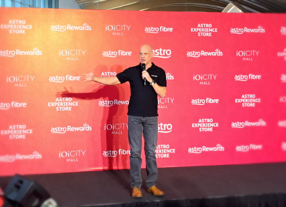 ASTRO EXPERIENCE STORE