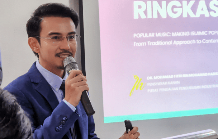 POPULAR MUSIC: ISLAMIC POPULAR IN MALAYSIA'