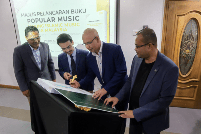 POPULAR MUSIC: ISLAMIC POPULAR IN MALAYSIA'