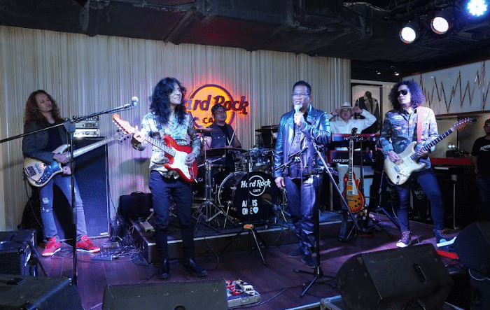 KONSERT LEFTHANDED 40 TAHUN ROCKESTRA,