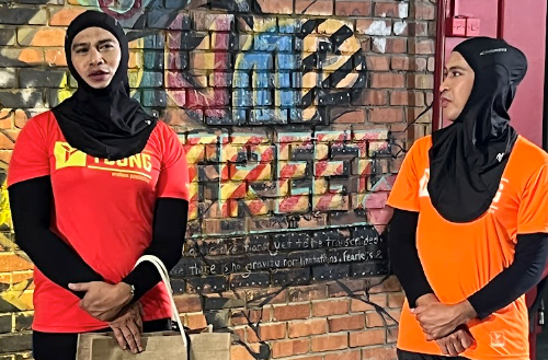 FILEM MAT TUDUNG BEGINS