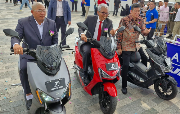 ARTRONIQ TERAJUI REVOLUSI E MOTOR