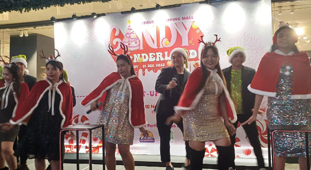 CANDY WONDERLAND CHRISTMAS AT AVENUE K