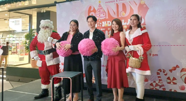 CANDY WONDERLAND CHRISTMAS AT AVENUE K