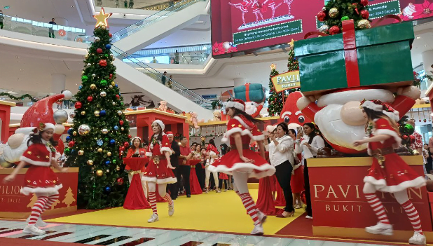 SANTA’S BIG CHRISTMAS CELEBRATION AT PAVILION BUKIT JALIL