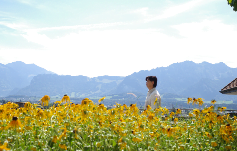 ALVN KEMBALI DENGAN 'OVER AGAIN'