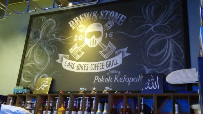 Brew & Stone by Pokok Kelapak di Kota Damansara