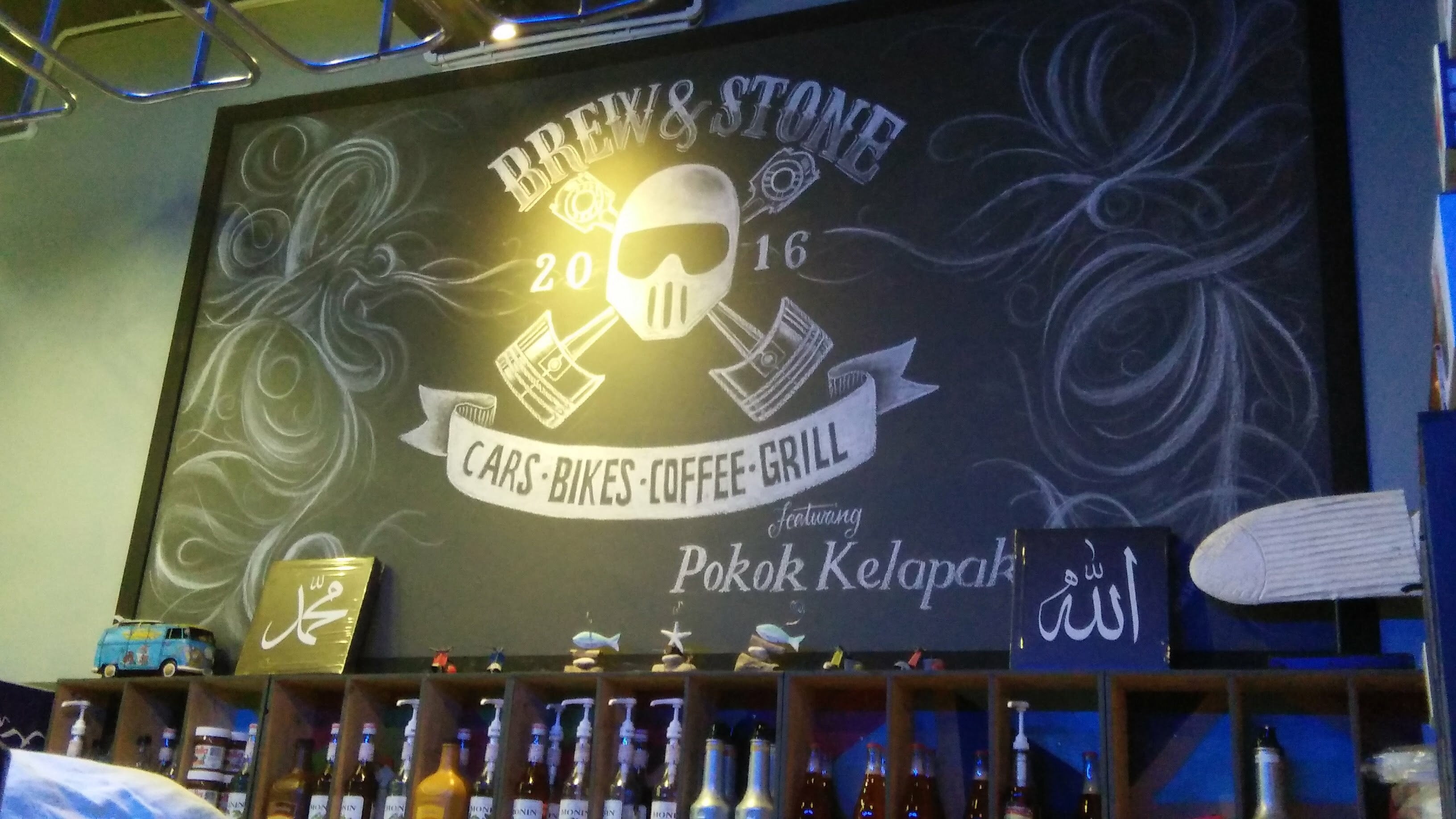 Brew & Stone by Pokok Kelapak di Kota Damansara
