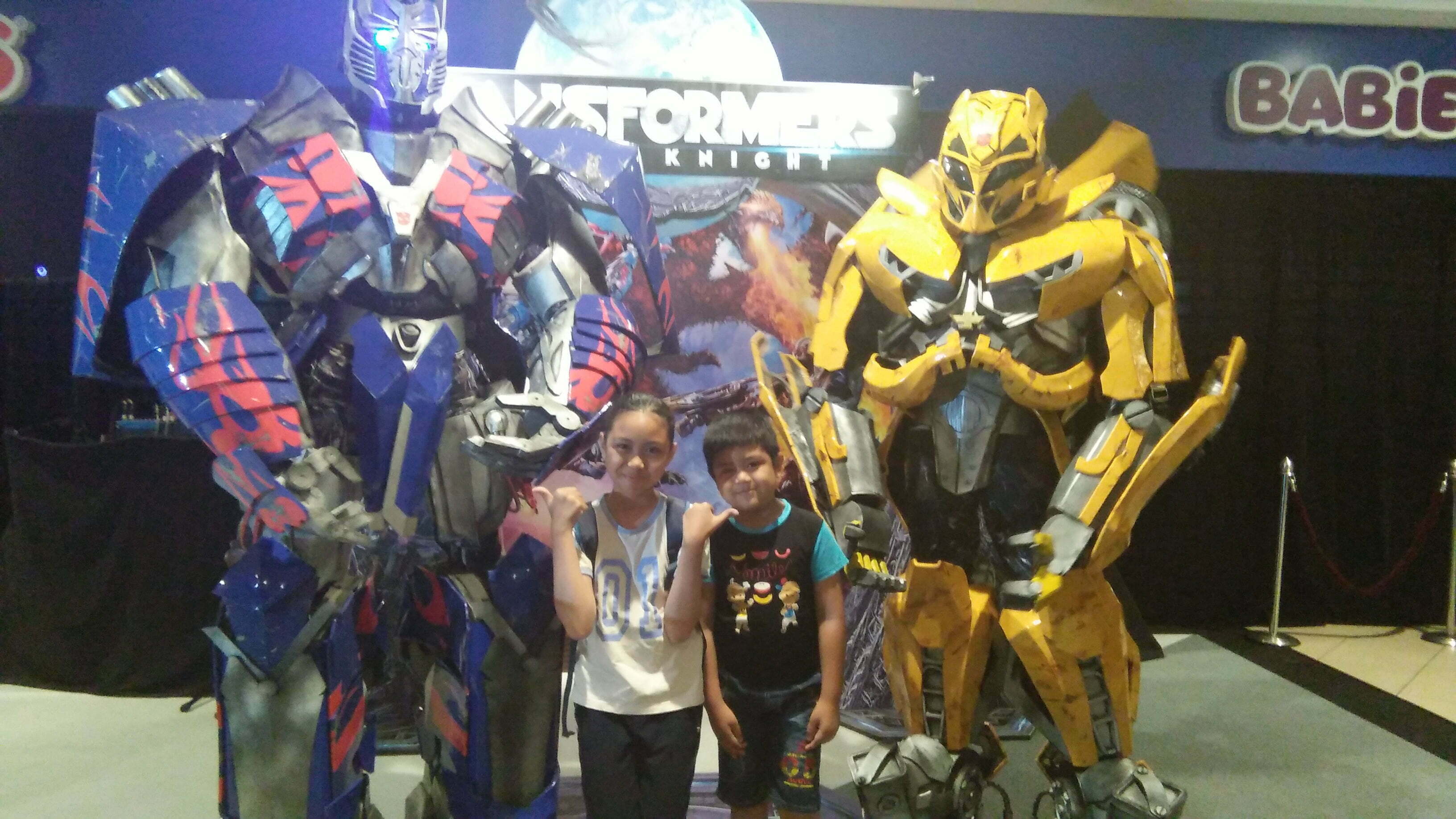 Transformers Mania Hits At Midnight Maddness; Toys “R” Us-Mid Valley Megamall