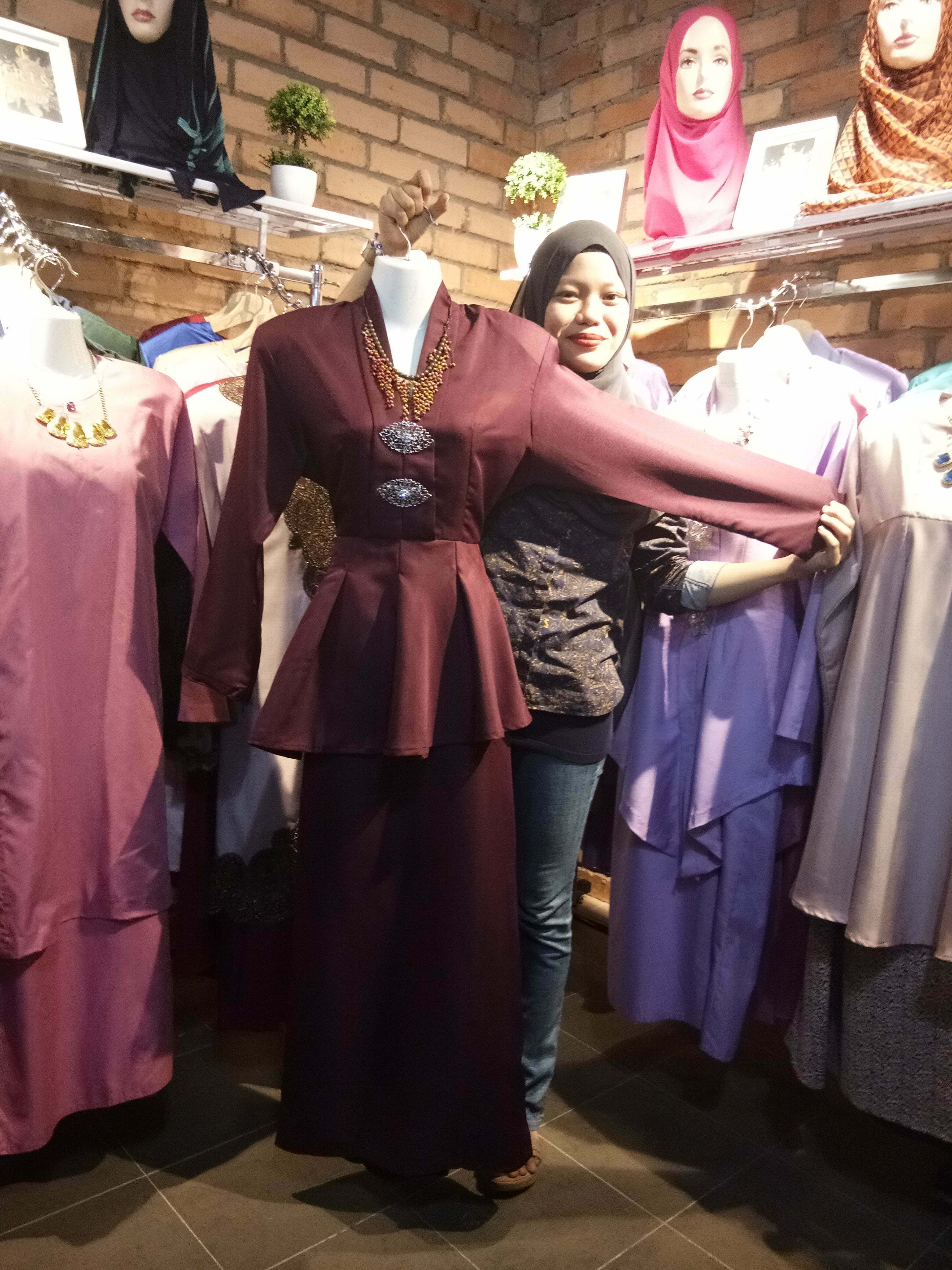 CahayaTaj Bakal Menyerikan Aidilfitri 2017 Anda Dengan Koleksi .....