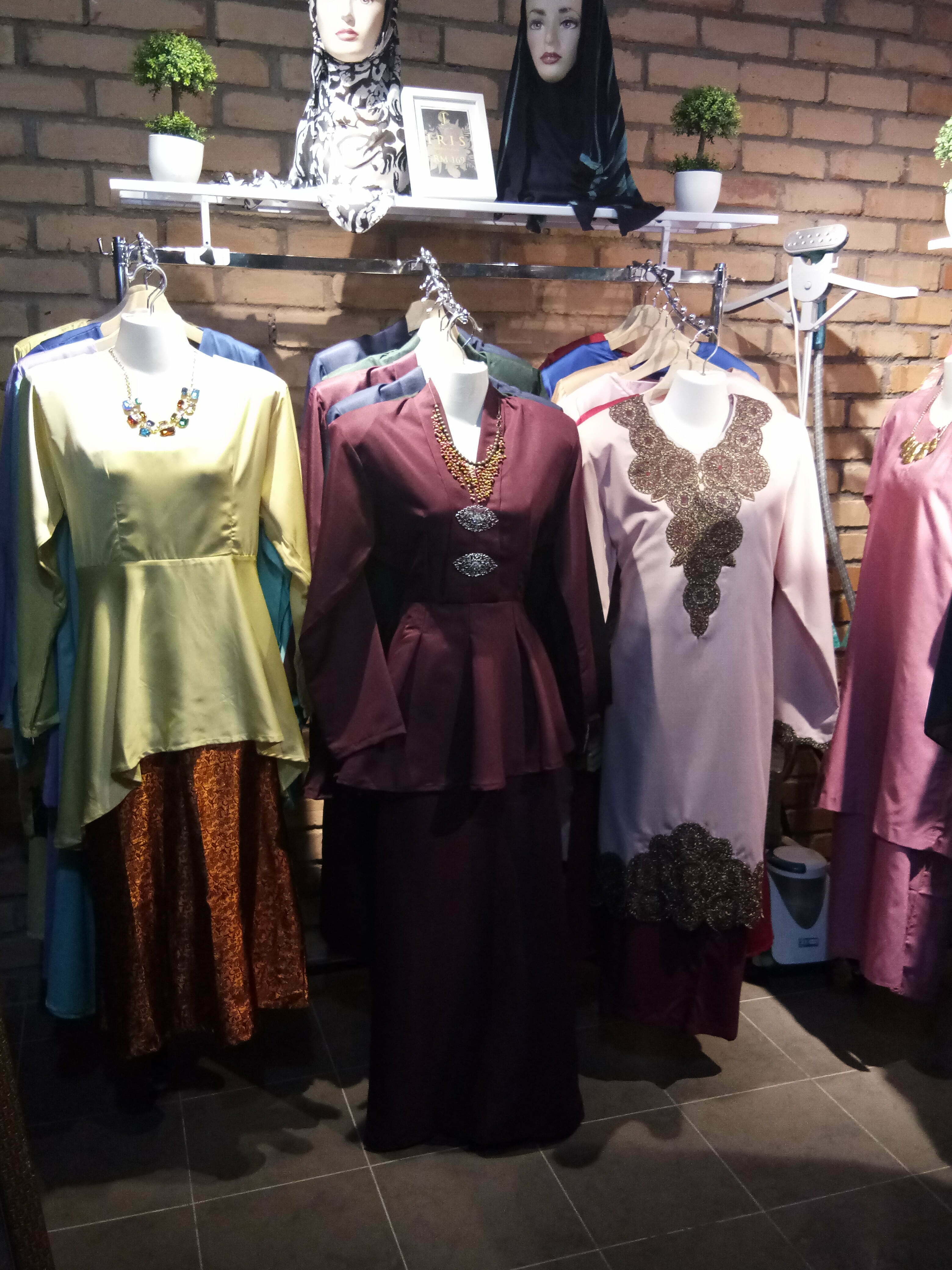 CahayaTaj Bakal Menyerikan Aidilfitri 2017 Anda Dengan Koleksi .....