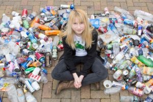 Diejek Sebagai Gadis Sampah Dan Dipulau Rakan Akhirnya ..