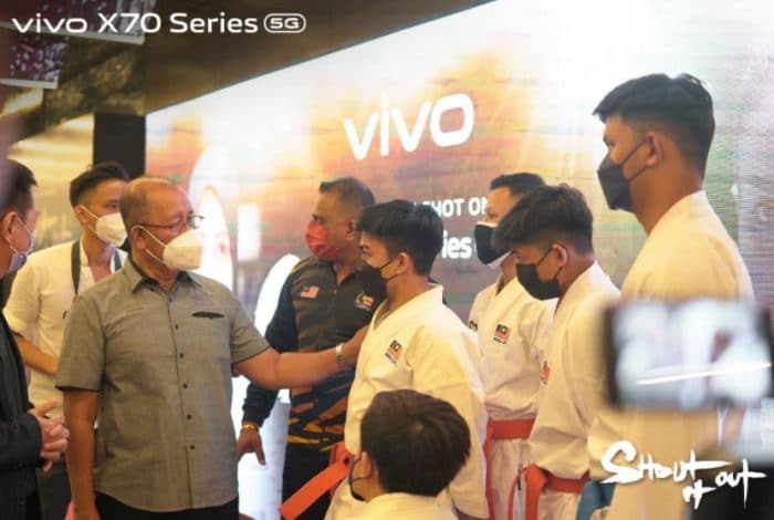 vivo x70 pro -Shout it out