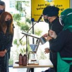 STARBUCKS OPENS FIRST STORE IN PERLIS, MALAYSIA, AWESOME!