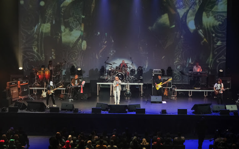 LIMA DEKAD SWEET CHARITY