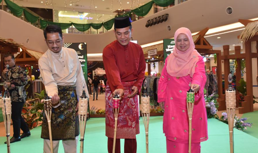KARNIVAL MERIAHNYA RAYA BERSAMA PKNS