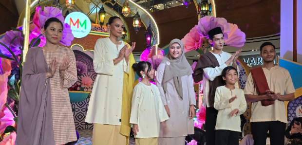 FABULOUS FLORAL RAYA