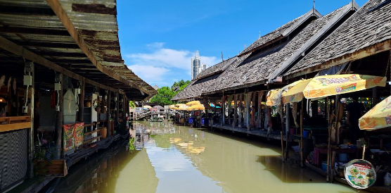 PATTAYA FLOATING MARKET