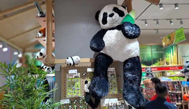 PEMBUKAAN BESTORE JENAMA SNEK UTAMA CHINA