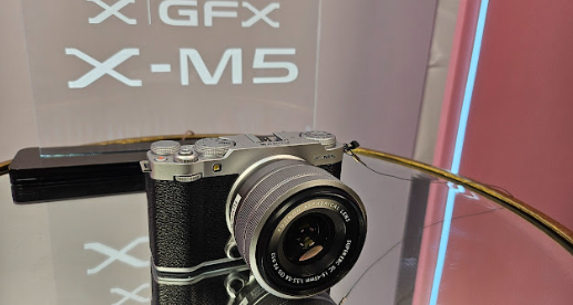 KAMERA DIGITAL TANPA CERMIN FUJIFILM X-M5