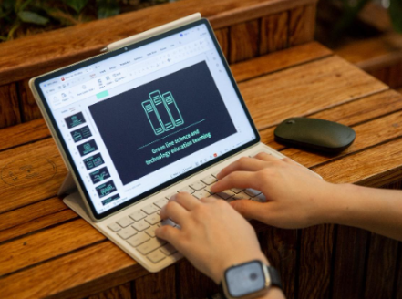 HUAWEI MATEPAD 12 X: PORTABLE PC-LEVEL