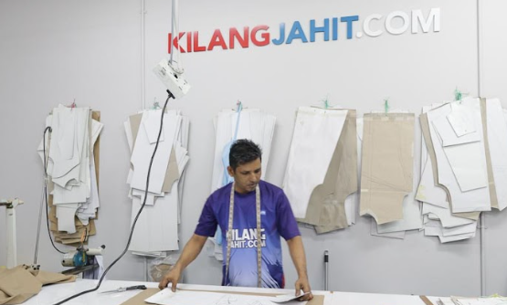 KILANG BAJU KORPORAT TERBAIK DI MALAYSIA