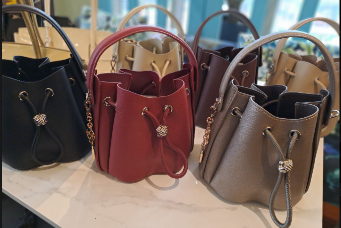 JENAMA BEG TEMPATAN, AS BEG