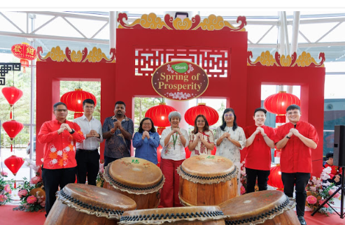 GIANT BANDAR KINRARA ANJUR MAJLIS GAUL YEE SANG