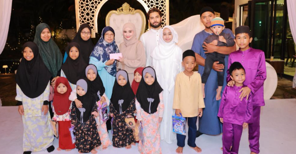 WAWA ZAINAL SAMBUT HARI LAHIR