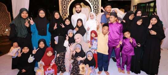 WAWA ZAINAL SAMBUT HARI LAHIR