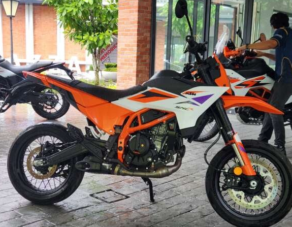 KTM 390