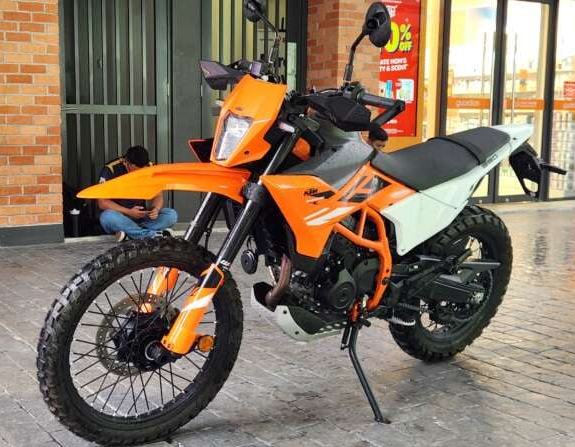 KTM 390