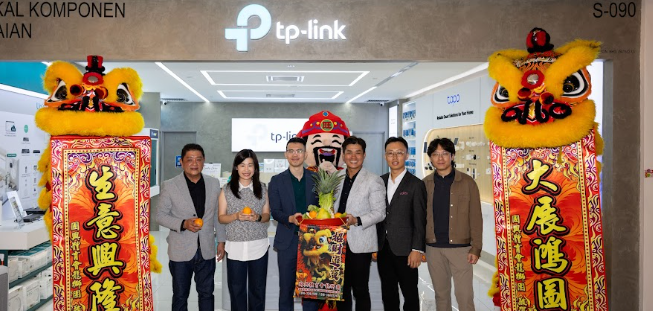 TP-LINK LANCAR KEDAI FLAGSHIP PERTAMA