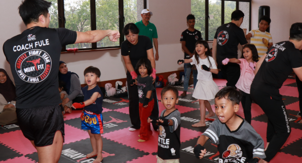 MUAY THAI