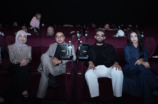 Zul Ariffin dan Siti Khadijah dalam telefilem Takdirnya Cinta UTV