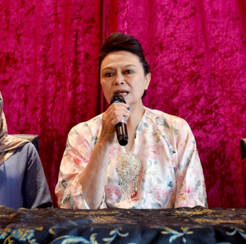 HI-TEA KARYAWAN DI STEG HOTEL