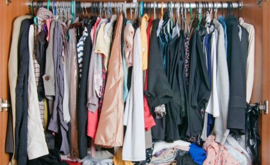 7 TIP SUSUN ALMARI BAJU