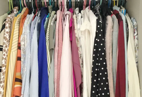 7 TIP SUSUN ALMARI BAJU